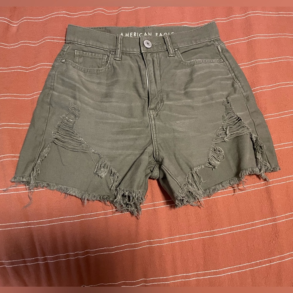 American Eagle Mom Short